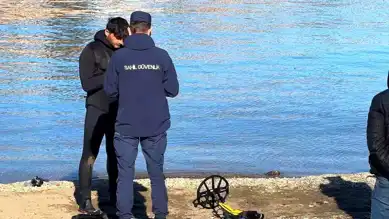 Dedektörle Denizde Arama Yapan Şahıs Gözaltına Alındı