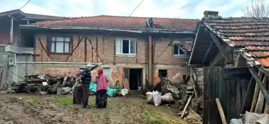 Bartın'da Baca Yangını: 2 Kişi, 18 Hayvan Kurtarıldı