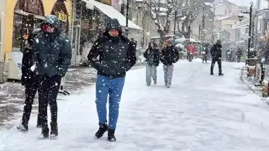 Bartın'da Kar Yağışı Hayatı Felç Etti