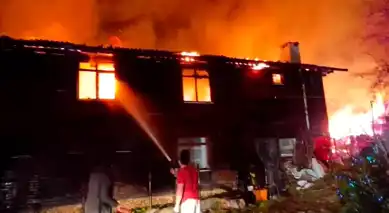 Küre Dağları'ndaki Ahşap Otel Yandı!