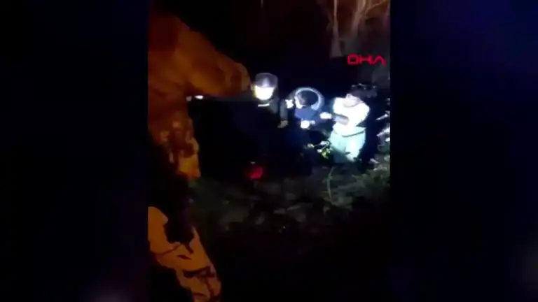 Bartın'da Alkollü Kişi Irmağa Düştü, Kurtarıldı